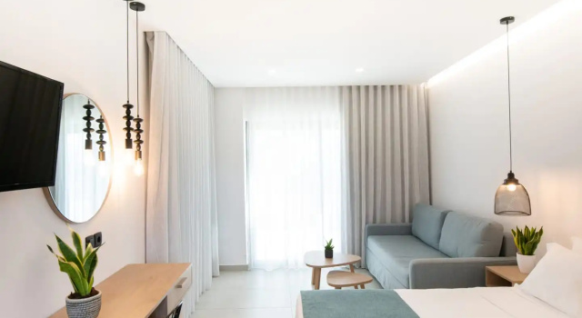 Полулюкс с красивым видом из окна Selini Suites & Waterpark