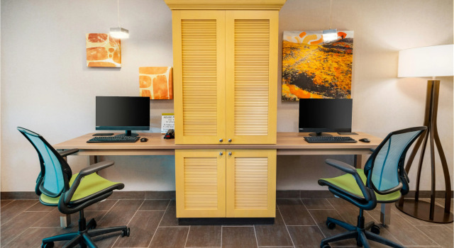 Home2 Suites by Hilton Corona, Reserva ahora Hotel Corona California