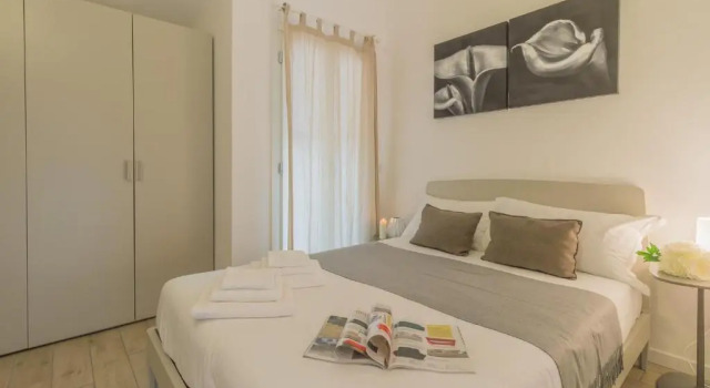 The Sweet Square Flat, Забронировать Апартаменты/квартира Отели Варенна с парковкой, рядом с Вилла Монастеро, Парковка