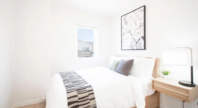 Luxurious 3 Bedroom Townhouse Free Parking and Wifi, Prenota Hotel Fort Gary Winnipeg