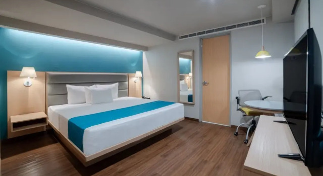 Двухместный люкс с балконом City Express Suites by Marriott Ciudad de México Anzures