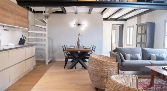 Апартаменты Cozy Nest In The Center Of Isle Sur La Sorgue For 4 People