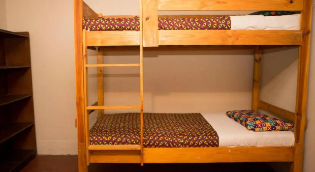 Pat în dormitor Lusaka Backpackers