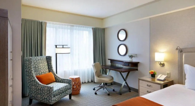 Двухместный номер Premier Seaport Hotel® Boston