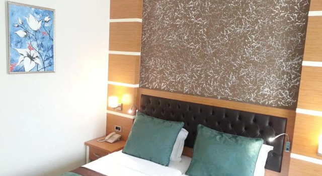 Двухместный номер Standard Malahit Exclusive City Hotel
