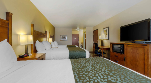 Шестиместный номер Standard Best Western Plus Red River Inn