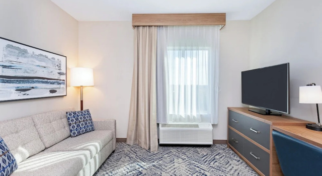 Люкс Candlewood Suites Erlanger South Cincinnati by IHG