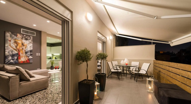 Ma Maison Nο 1, Penthouse, Acropolis and Lycabettus view, 15' to Acropolis by metro, 1' from Metro Station