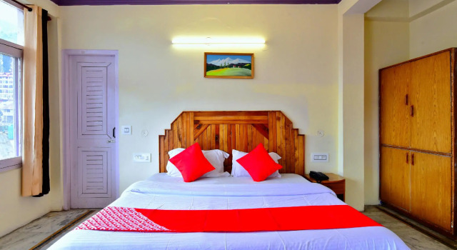Люкс Standard OYO Flagship 30387 Pine View Hotel Manali