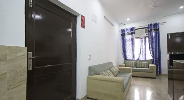OYO 7526 near Artemis Hospital, Varaa Hotelli Gurgaon 