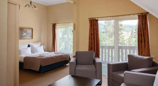 Четырёхместный люкс Bukovel Hotel