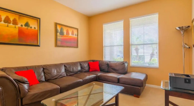 Коттедж Walts West Haven Vacation Home