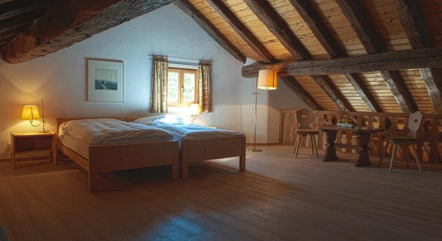 Chesa Michel, Book Hotel  
