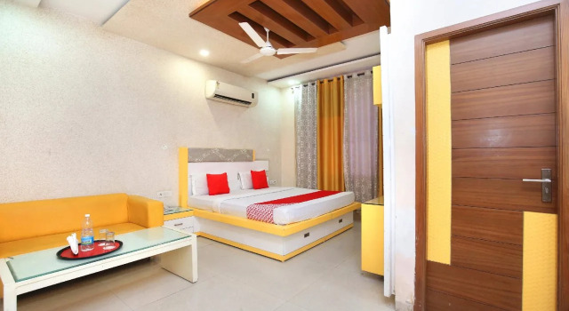 Hotel GST Grand Plaza, Book Hotel Kūrāli Punjab