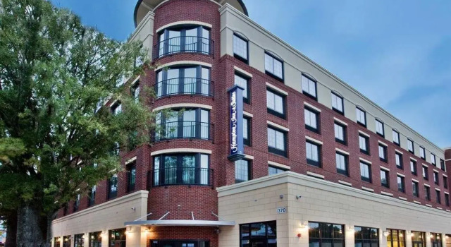 Люкс Hampton Inn & Suites Chapel Hill/Carrboro