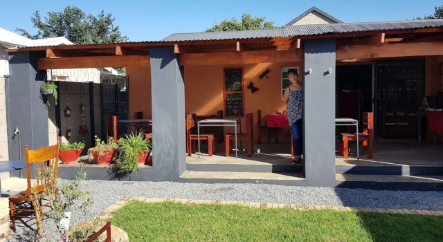 Rustique Paris Guest House, Buchen Sie Hotel Parys Freistaat