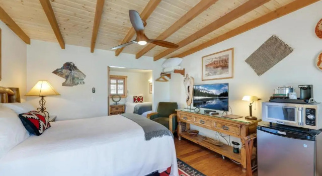 Deluxe Doppel Zimmer Stone Lizard Lodge