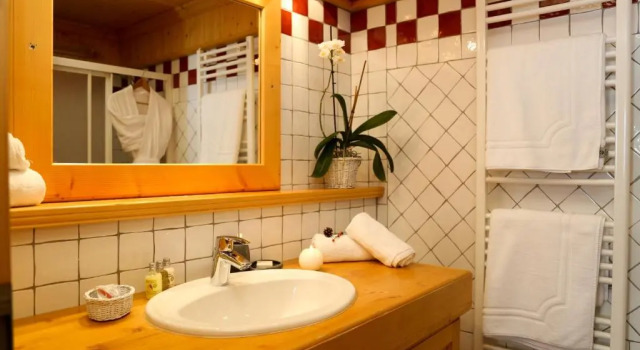 Апартаменты Classic Hôtel 3 étoiles -Restaurant Le Pilatus Courchevel
