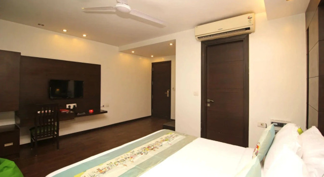 OYO Flagship 504 Greater Kailash