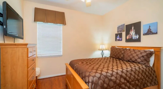 Casa para Grupos en Orlando Florida, Varaa Lomakoti Hotellit Kissimmee pysäköinnillä, Pysäköinti