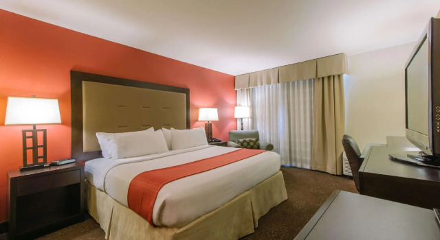 Двухместный номер Standard Hotel MTK Mount Kisco