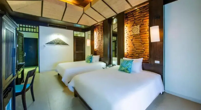 Двухместный номер Deluxe с видом на море Impiana Beachfront Resort Patong, Phuket