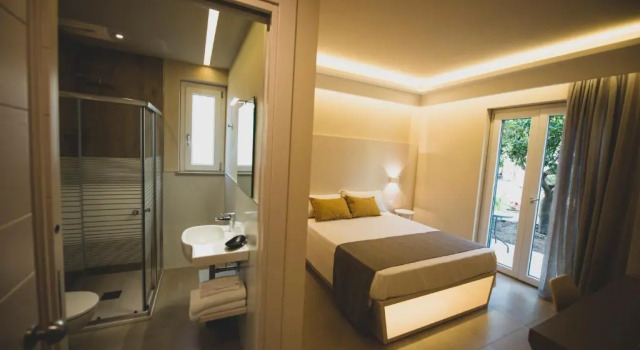 Michelino House, Varaa Hotelli Parghelia Calabria
