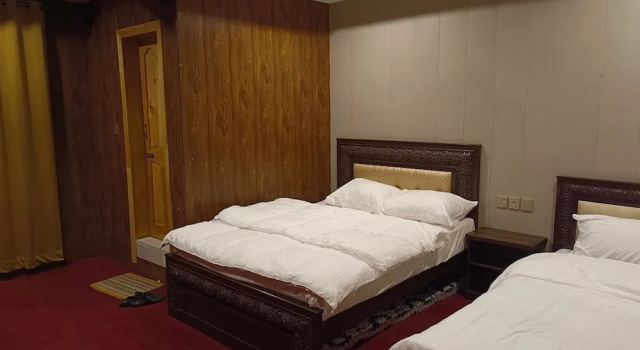 Camera Deluxe Darwesh Hotel Hunza