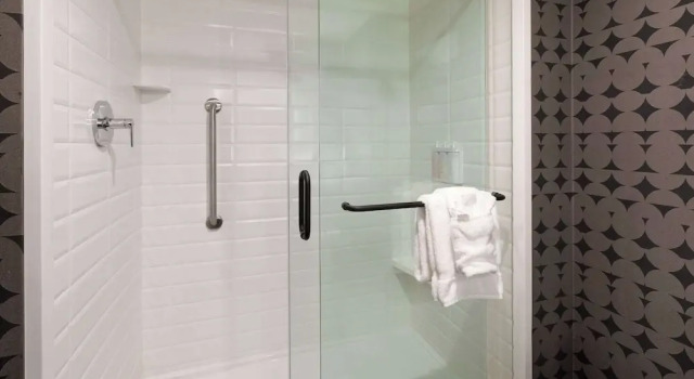Четырёхместный номер Standard с видом на реку Riverbend Hotel and Suites, Trademark Collection by Wyndham
