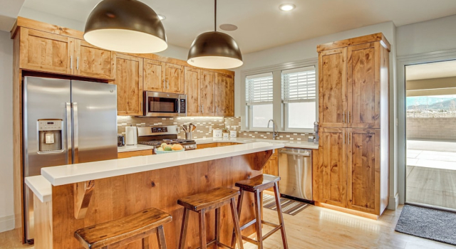 Hike, Golf & Unwind! Mtn-view Cedar City Townhome, Varaa Huoneisto Cedar City 