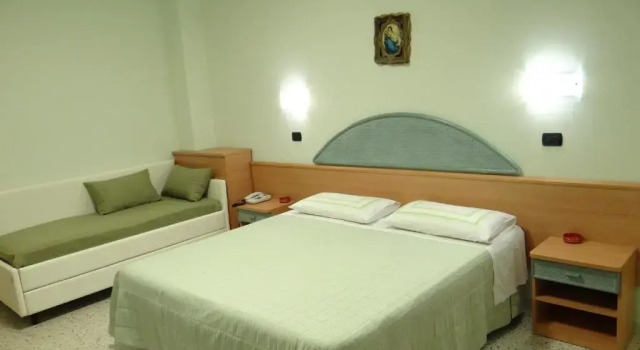Четырёхместный номер Standard Hotel Aquila DOro