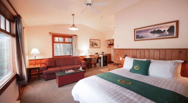 Студия April Point Resort