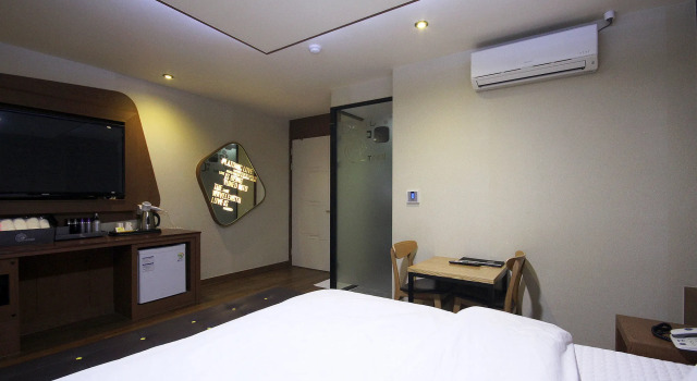 Hotel OZ Oncheonjang, Забронировать Отель Отели Пусана с парковкой, рядом с Hurshimchung Spa, Парковка