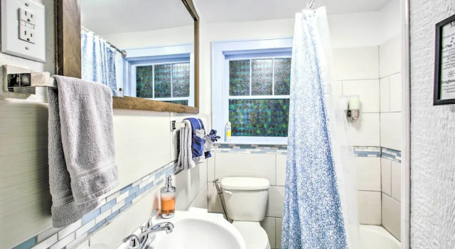 Коттедж Pet-friendly Hot Springs Abode < 1 Mi to Dtwn