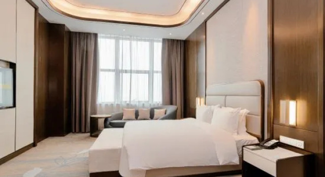 Люкс Deluxe Holiday Inn Jiashan by IHG