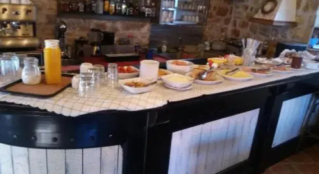 Oihalia Guesthouse, Book Hotel  
