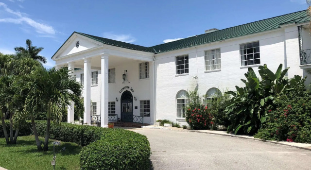 Двухместный люкс c 1 комнатой Americas Best Value Inn Historic Clewiston Inn