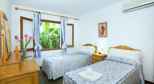 Вилла с 3 комнатами с балконом и с видом на горы Owl Booking Villa March - 10 Min Walk to the Old Town