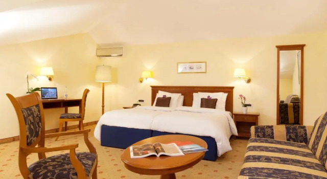 Четырёхместный номер Standard Hotel Federale
