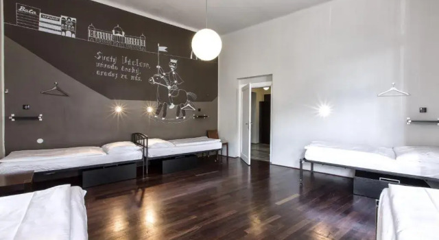 Bett im Wohnheim (Frauenwohnheim) Sophies Hostel