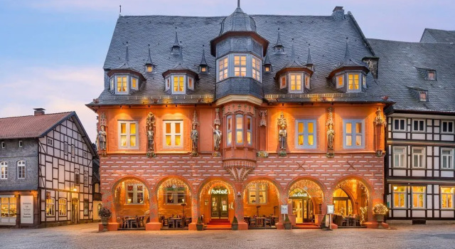 Hotel Brusttuch, Book Hotel Hoteller i Goslar med pool, Swimmingpool