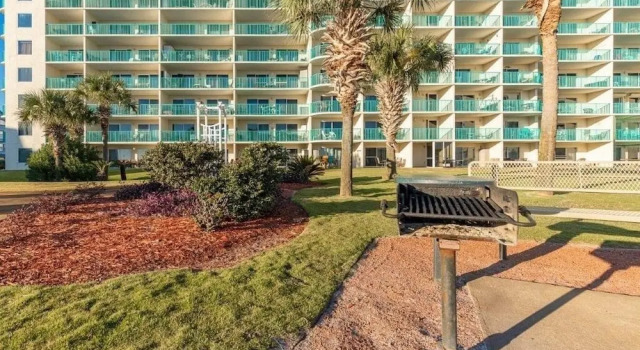Royal Gulf Beach & Racquet Club 5217 3 Bedroom Condo
