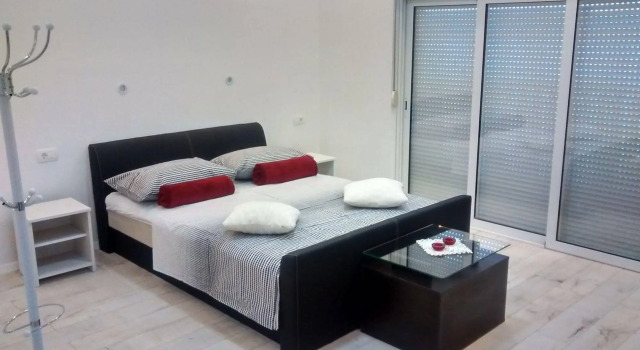 Super Horizont Stobrec, Buchen Sie Pension Stobreč Split, in der Nähe von City Center One Split