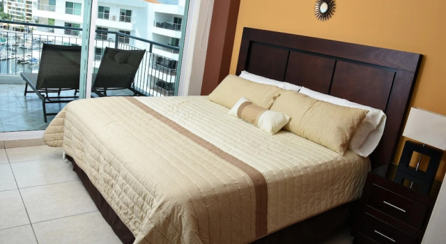 Семейный номер Standard с 2 комнатами с балконом и с видом на бассейн Condo Costa Veleros