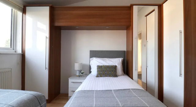 Skyvillion - Valley Way - 3bed House In Stevenage, Varaa Huoneisto Asunnot kohteessa Merseyside, Huoneisto