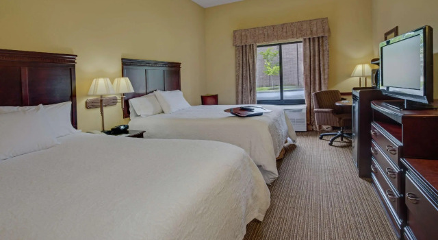 Четырёхместный номер Standard Hampton Inn Bennington