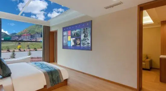 Люкс Kangding Yinian Light Luxury Homestay