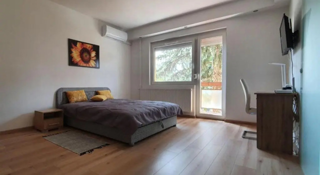 Апартаменты Palko's Three-Bedroom Apartment I.