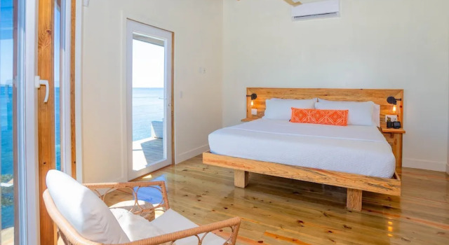 Stunning Views At - Villa Aire 1 Bedroom Apts by RedAwning, Prenota Villa Ville a Roatan, Villa