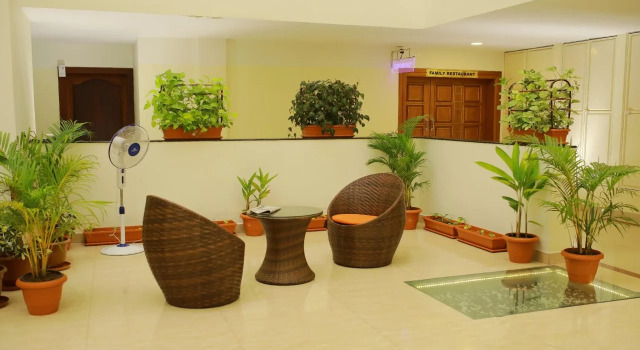 Dostyk Hotels, Забронировать Отель Отели штата Кералы с завтраком, Завтраки